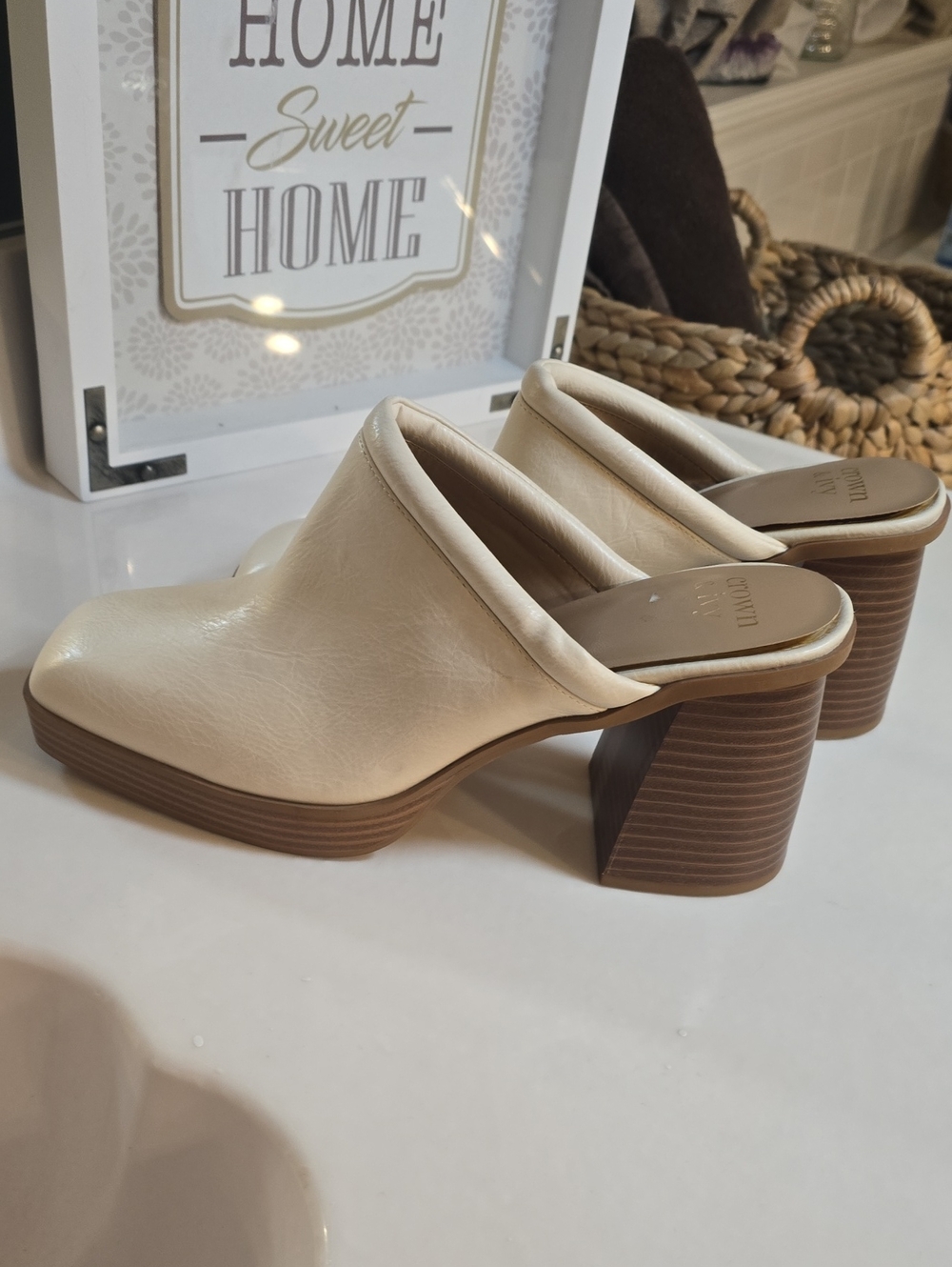 crown & ivy Cream Slip-On Block Heel Mules